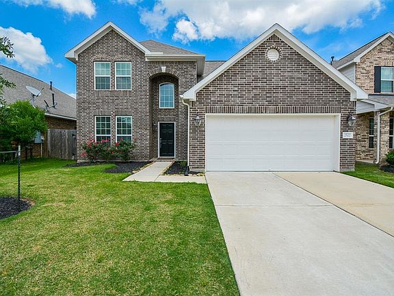 3rd image of 2522 Pines Pointe Dr
