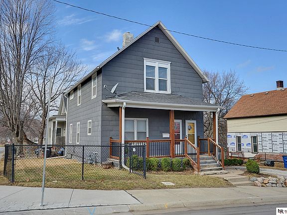 2nd image of 502 N 32nd St Units 1 & 2