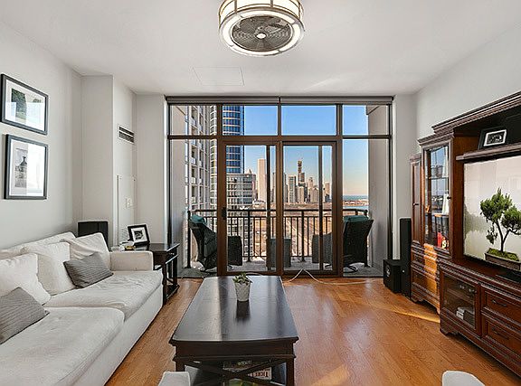 3rd image of 233 E 13th St APT 2502