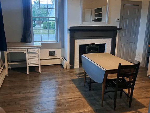 4th image of 18 Union St #11437512