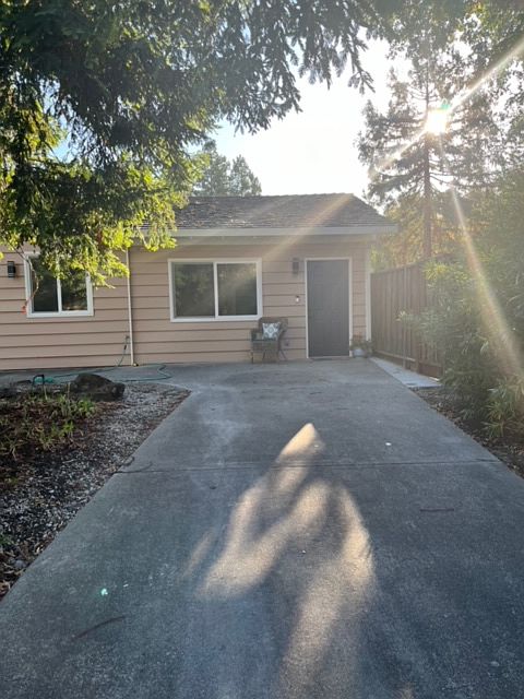 Unit and drive
way