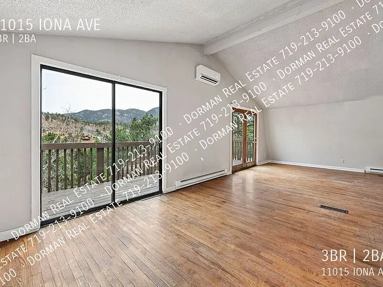 11015 Iona Ave — Photo 12
