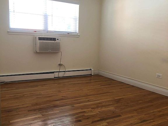 3rd image of 459 South Blvd APT 3B