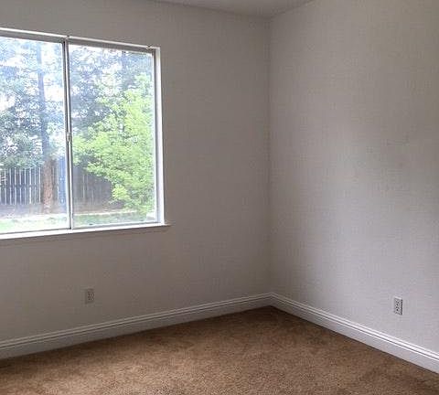 5th image of 2290 S Preuss Ave