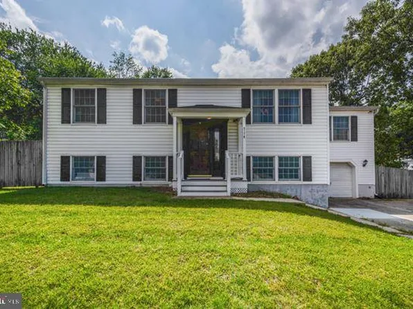 714 Hyde Park Dr, Glen Burnie, MD 21061