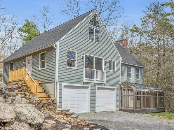65 Union Rd, Holland, MA 01521