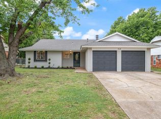 717 Howard Ct, Edmond, OK 73003