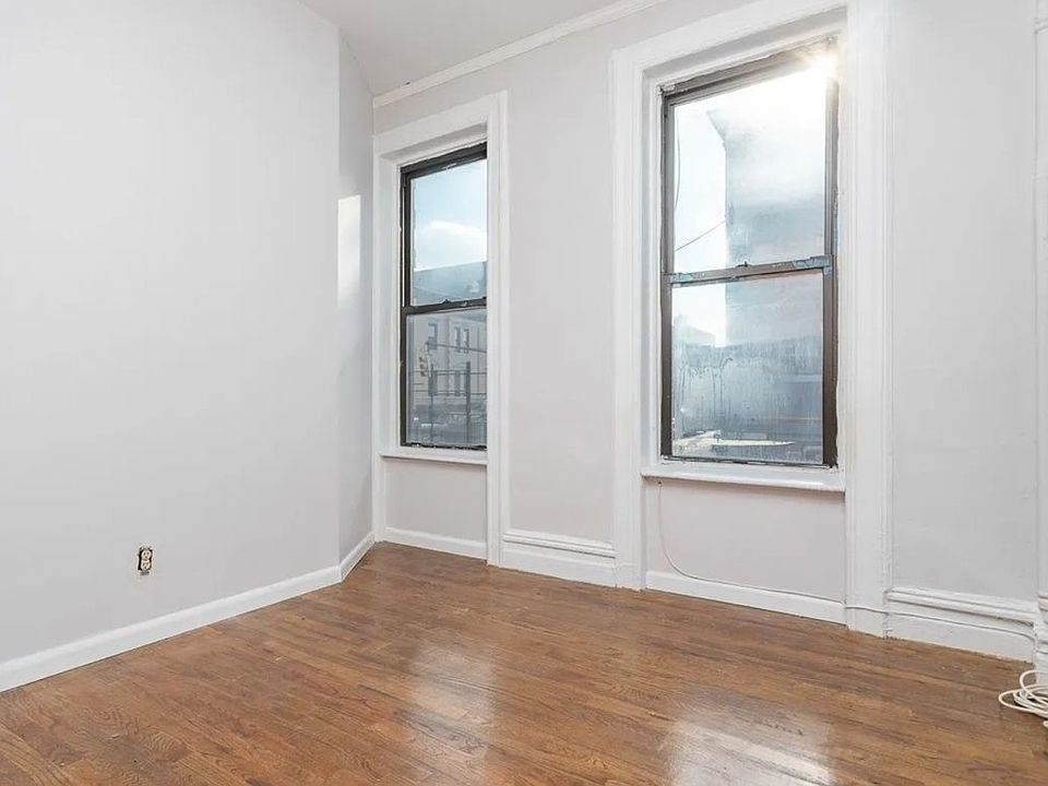 2nd image of 816 Nostrand Ave #4F