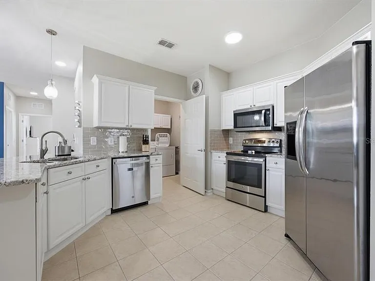 301 Terrace Ridge Cir #301 — Photo 5