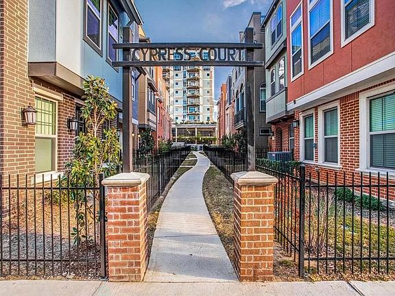 2nd image of 1379 Arch Pl