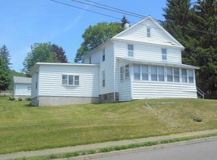 9 W Spruce St, Corning, NY 14830