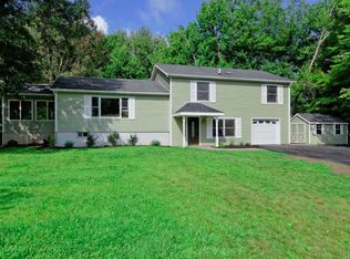 16 Ternan Ave, East Greenbush, NY 12061