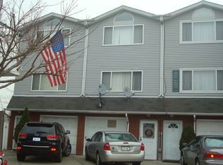 35 Charles Pl, Staten Island, NY 10303