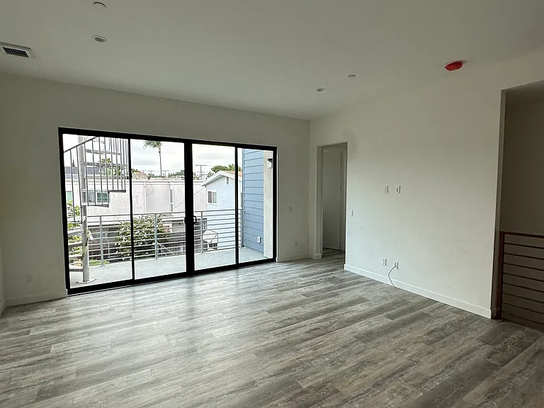 256 B Ave — Photo 23