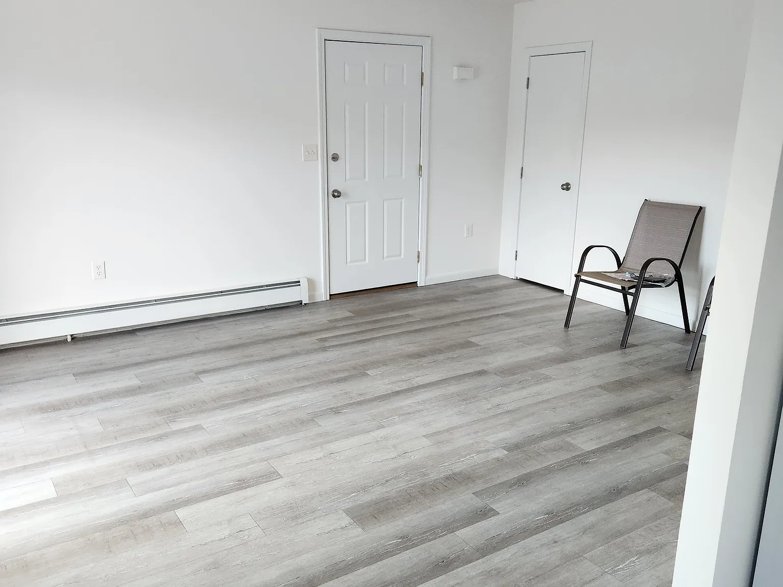 2 bed, 800 sqft, $1,600 — Photo 3