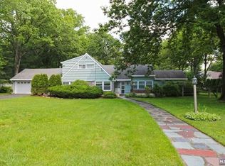 649 Westbrook Rd, Ridgewood, NJ 07450