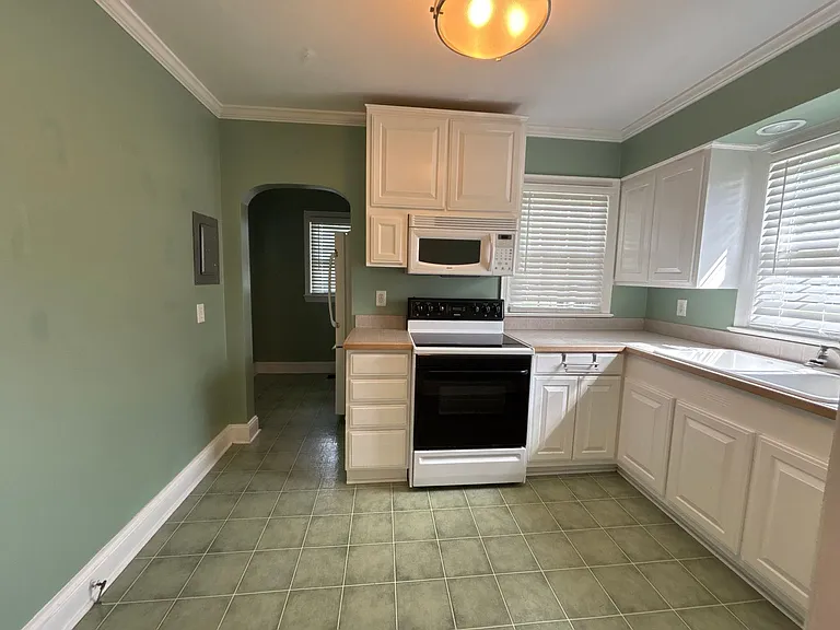 115 Jean Cir — Photo 8