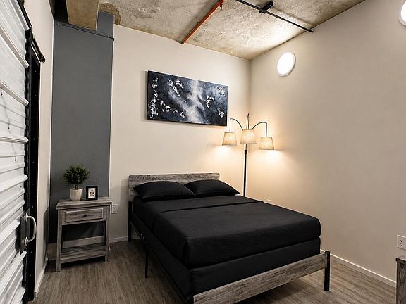 3rd image of 116 S Gay St APT 607