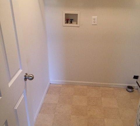 3rd image of 1120 Lapeer Ave