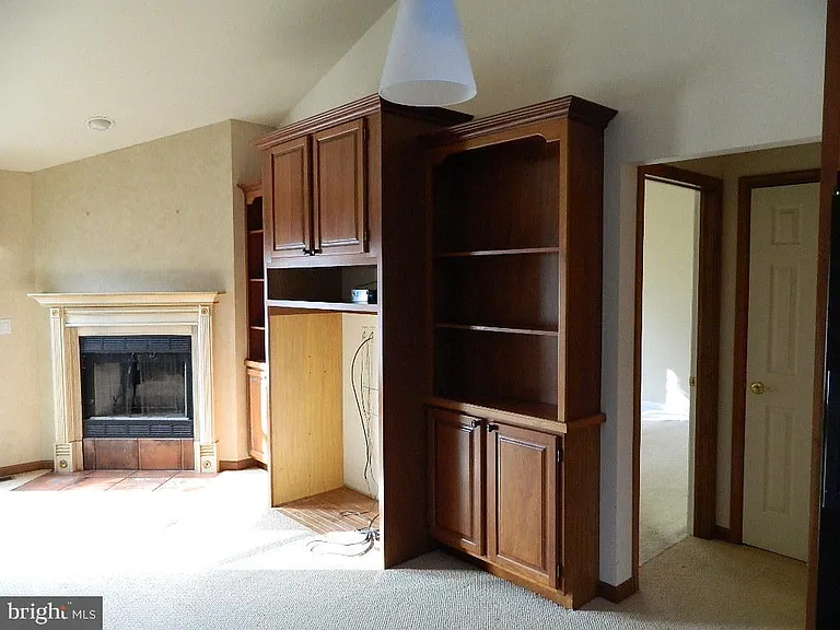 1301 Colonial Club Dr — Photo 14