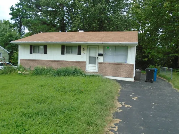 111 Grampian Rd, Saint Louis, MO 63137