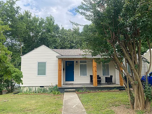 2322 Cecil Ave Photo 1