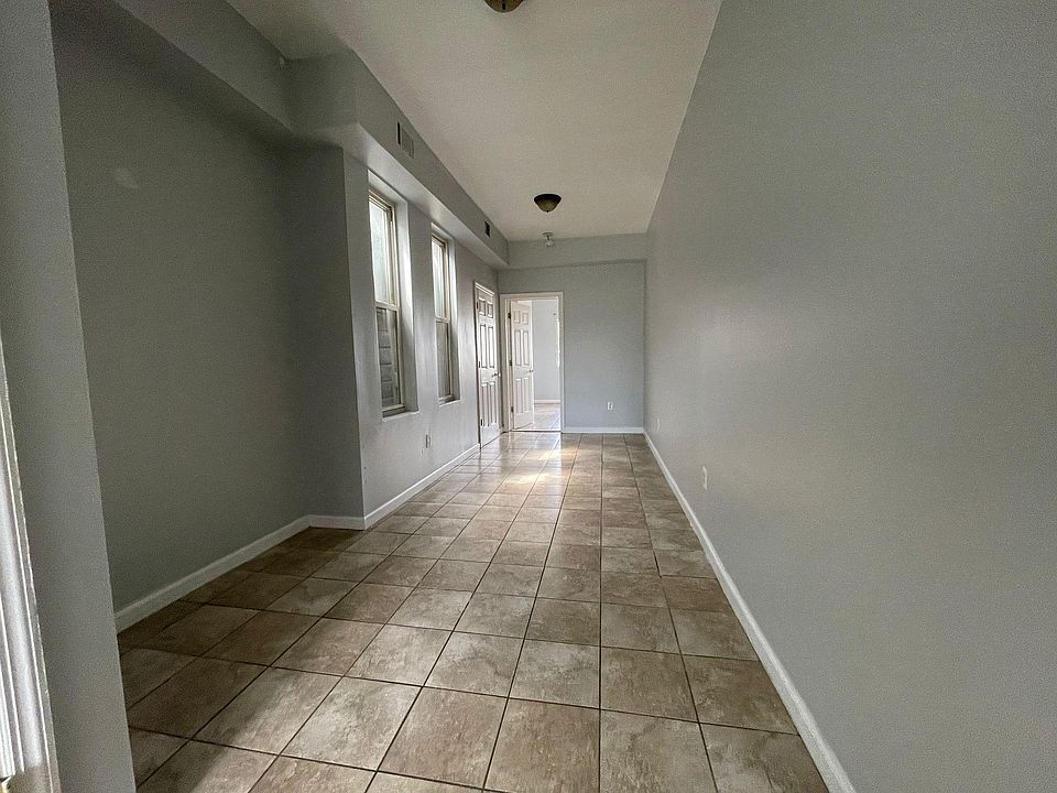 2nd image of 94 Neptune Ave APT 1R
