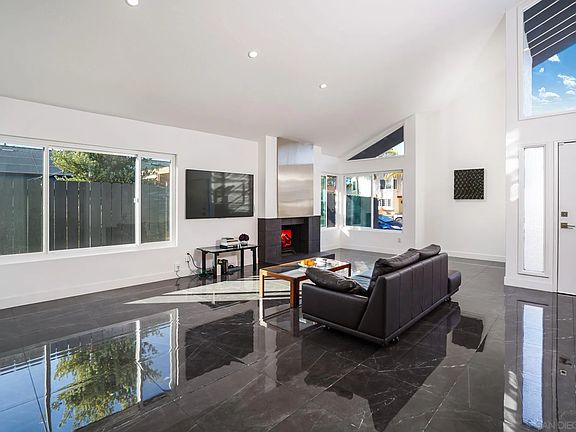 4th image of 1517 Shields Ave