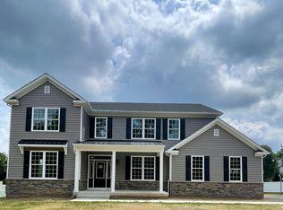 2244 Forest Glen Dr, Warrington, PA 18976