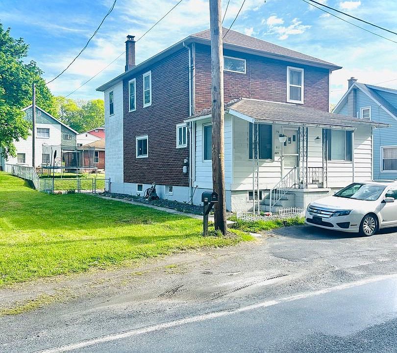 1st image of 221 Main St
