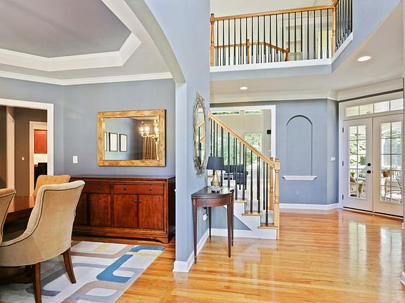 3rd image of 3392 Fieldwood Dr SE
