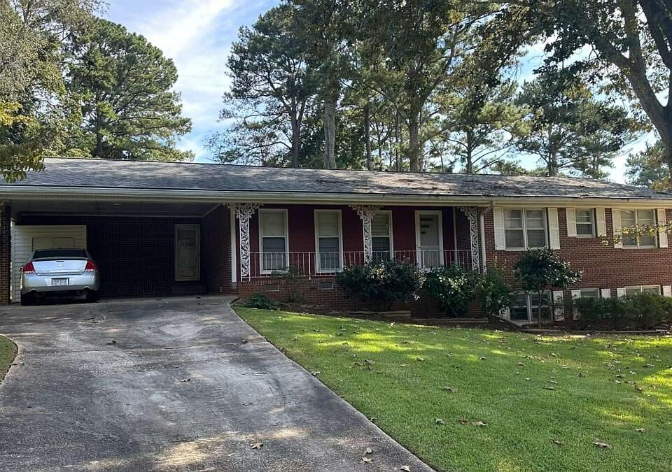 1st image of 5574 Laurel Ln NW