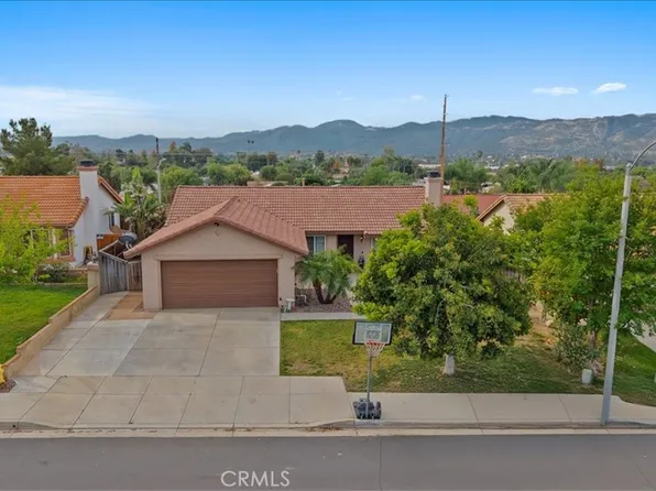 22125 Country Hills Dr, Wildomar, CA 92595