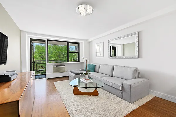 Sold by Compass | media 1