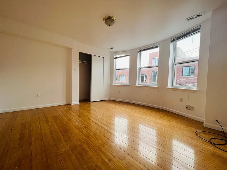 616 S 2nd St #3F — Photo 5