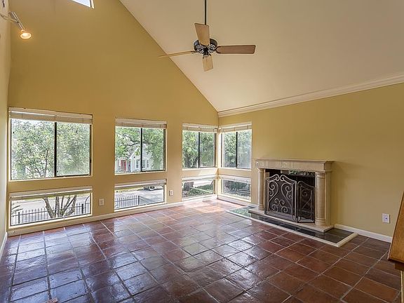 5th image of 2349 Albans Rd