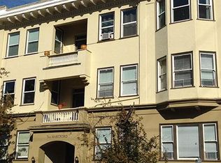 2105 NW Flanders St APT 9, Portland, OR 97210