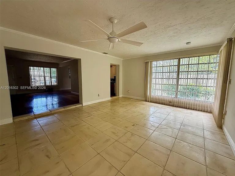 110 Antilla Ave — Photo 4