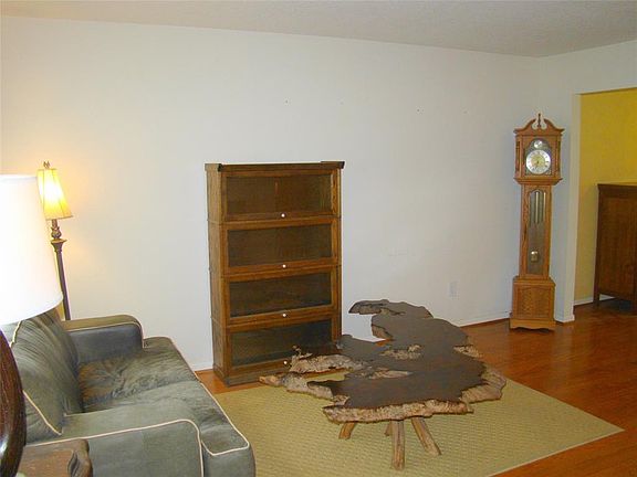 4th image of 20518 Apache Lake Dr