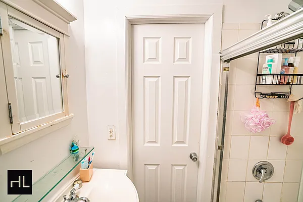 Rented by Highline Residential | media 26