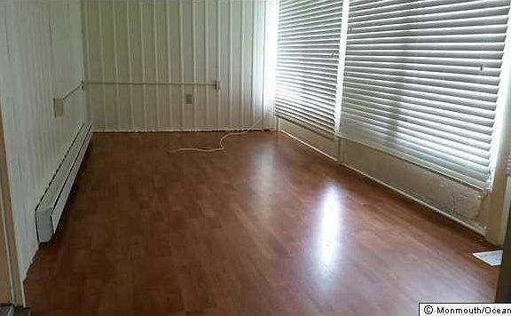 2nd image of 958 Aberdeen Dr