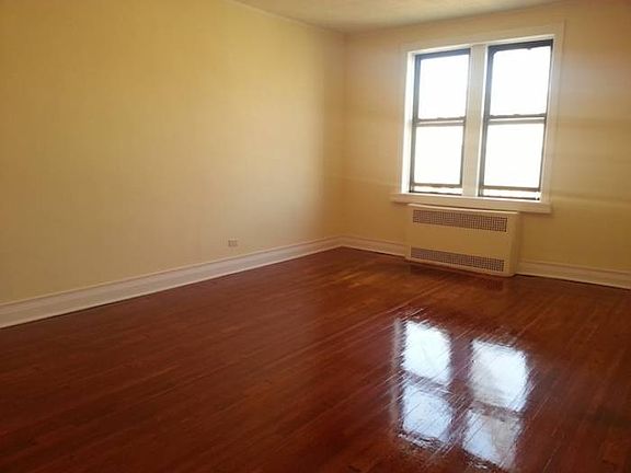 5th image of 4721 41st St APT D4
