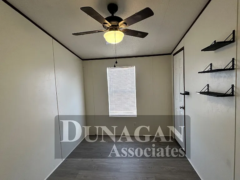 3824 Briarwood St — Photo 5