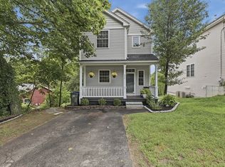 222 Mendon St, Hopedale, MA 01747