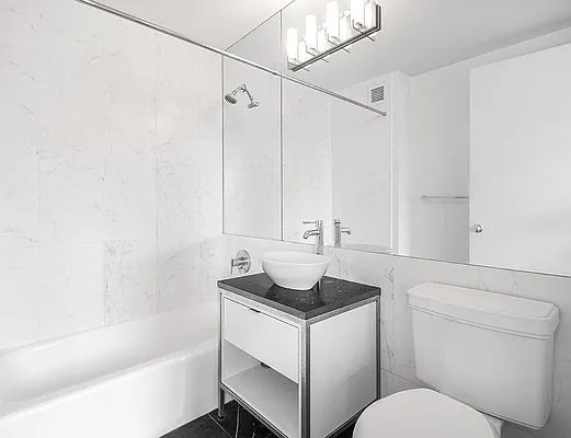 Rented by Mirador Real Estate | media 30