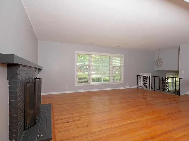 9300 Outlook Dr — Photo 3