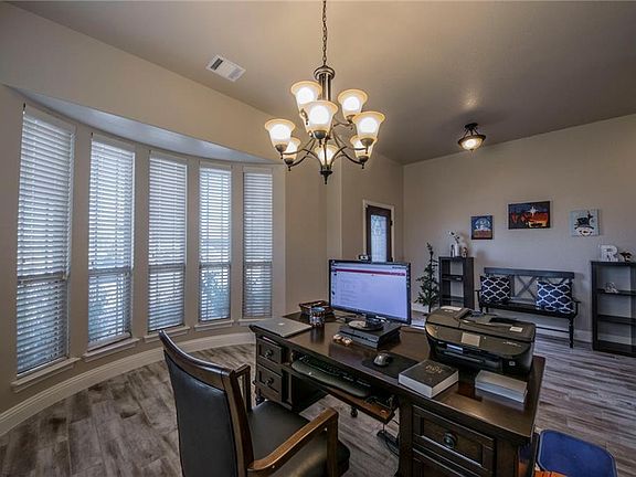 5th image of 4349 Sweet Clover Ln