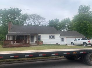 1001 Sunset Dr, Gowrie, IA 50543