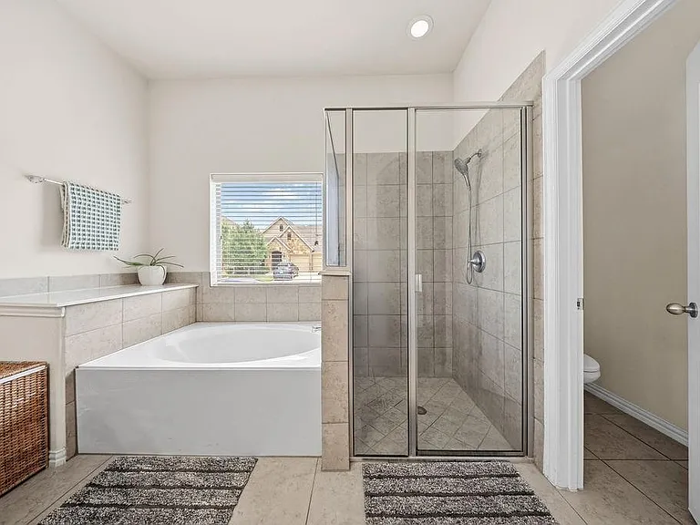 2660 Frances Ln — Photo 14
