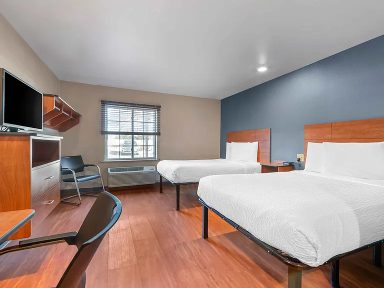 Studio Suite - 2 Full Beds